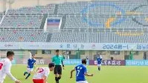 董路犀利观点：国足教练不必求名帅，赤脚医生足矣！邵佳一接棒时机未到，引发热议！